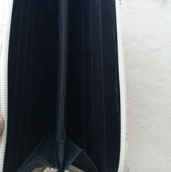 Wristlet - Picture 4 of 4